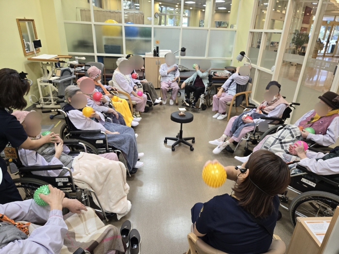 9bdaa89611ffd0ed7f703bb29cbb9b70_1763346935_6968.jpg 9bdaa89611ffd0ed7f703bb29cbb9b70_1763346935_6968.jpg